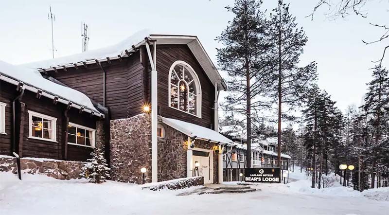 Winter Wonderland Hotel and Log Cabins